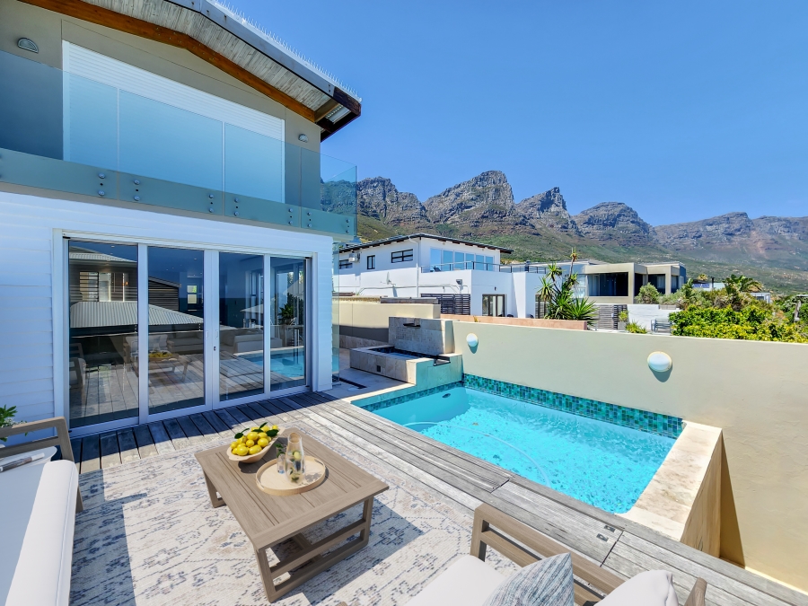 3 Bedroom Property for Sale in Bakoven Western Cape